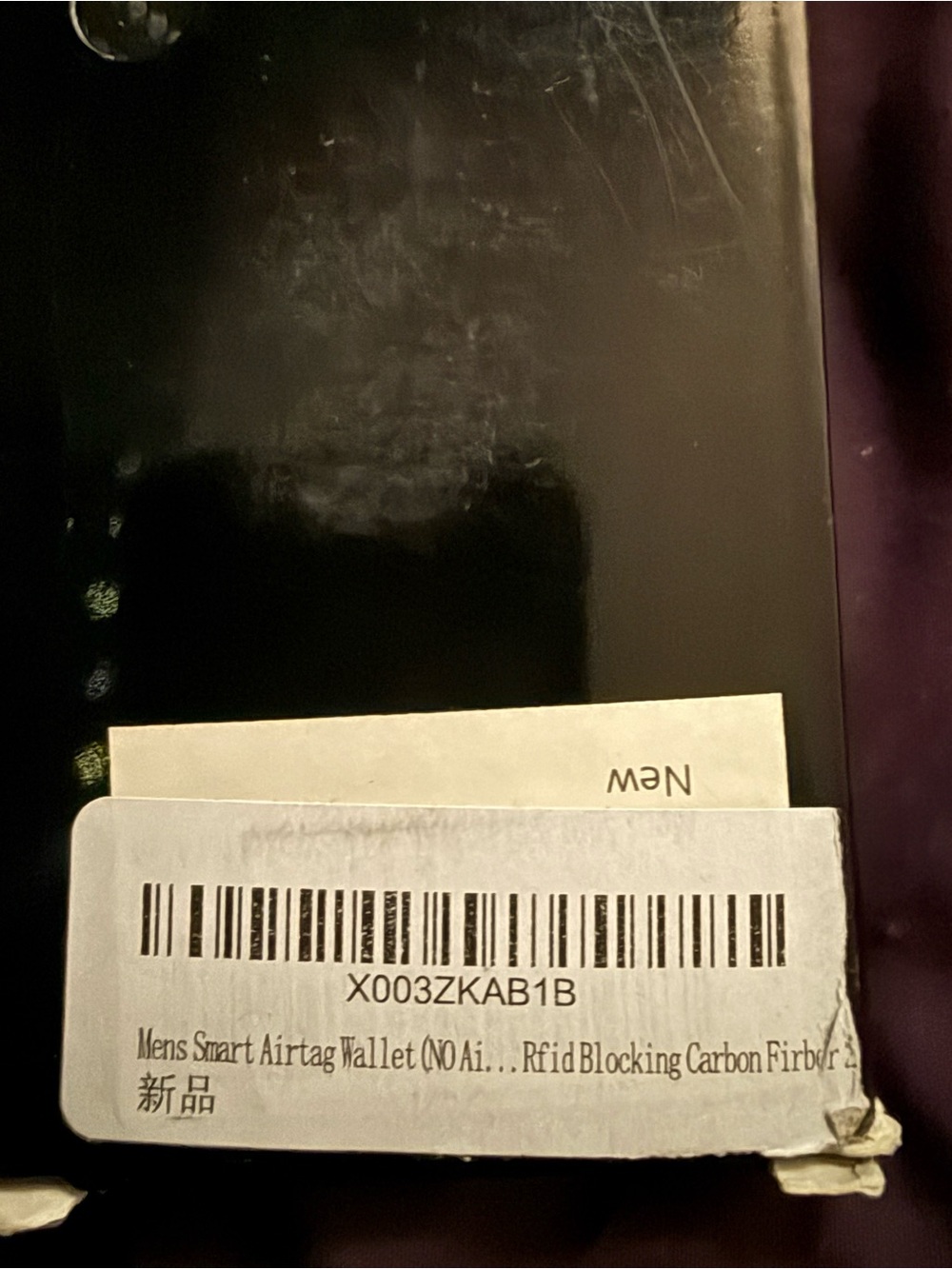 Apple Men’s Black Smart Wallet with AirTag Pocket